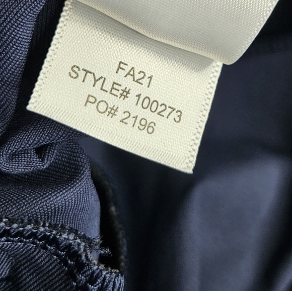 Rhone 9" Commuter Shorts Navy Blue Men's Size 38 Flat Front - Picture 4 of 6